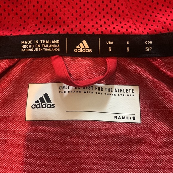 Small Adidas girls water proof jacket - Picture 3 of 4